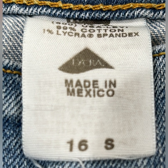 Levi’s 525 Boot Cut Light Washed Denim Jeans - Picture 5 of 6